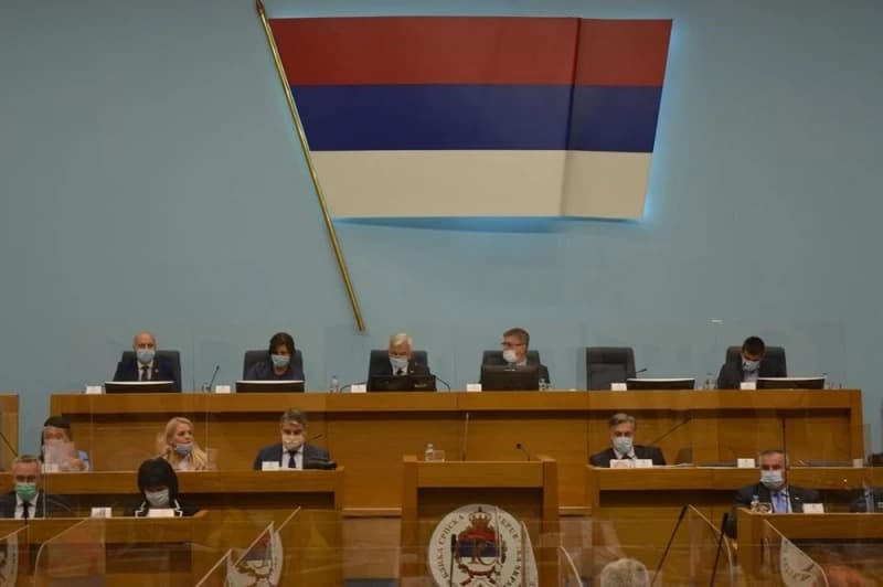 Sjednica NSRS-a u Banjoj Luci: Sa dnevnog reda "skinuti" svi izvještaji, te registar zaposlenih na budžetu