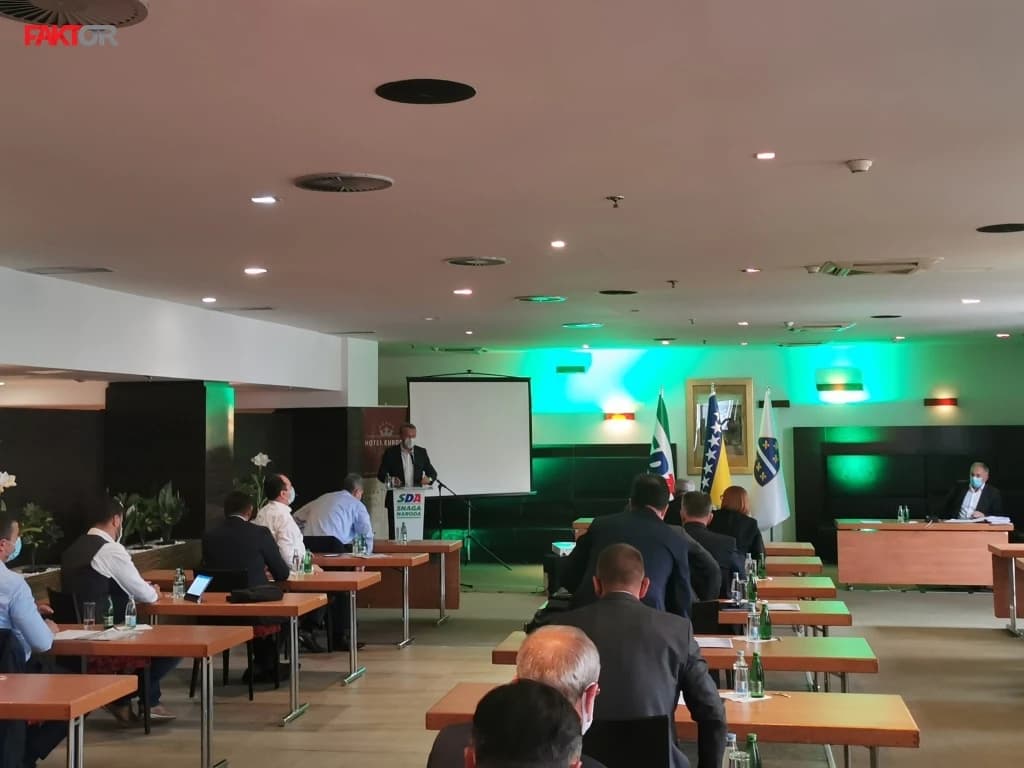 Počela sjednica Predsjedništva SDA, na dnevnom redu i kandidatske liste