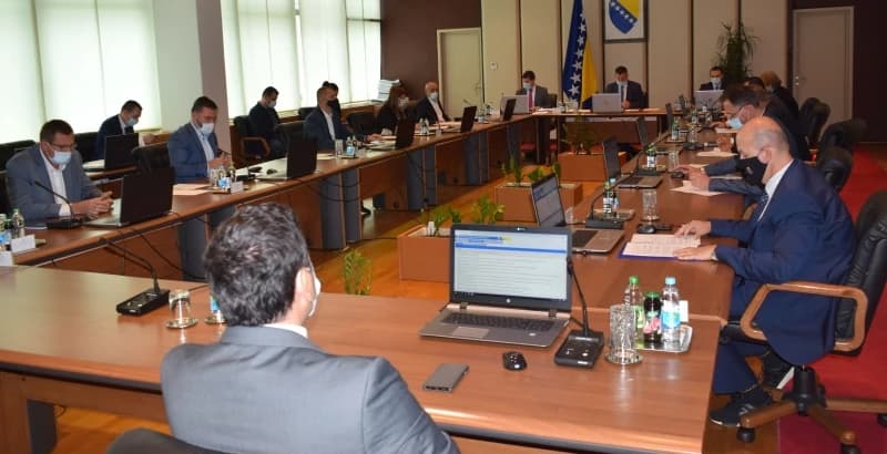 Vijeće ministara odlučilo: Šta trebaju raditi institucije tokom trajanja epidemije koronavirusa