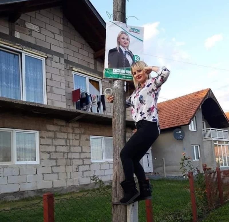 Kandidatkinji PDA se smiju, ona objasnila da je "veliki humorista, pa i na svoj račun"