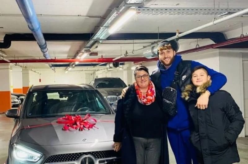 Nurkić mami priredio veliko iznenađenje, pa poručio: Vjerujte u Boga, sebe i svoju djecu